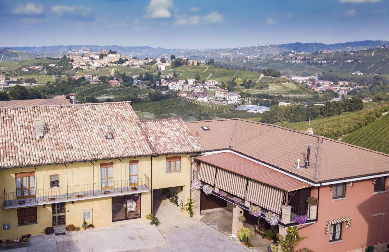 I Quattro Grappoli Panzió Neive Kültér fotó